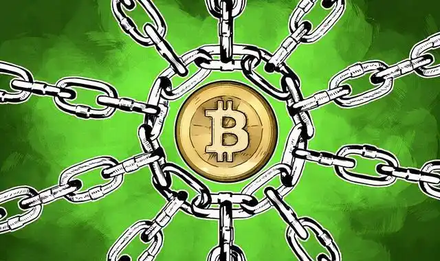 Mining farm with energy-efficient machines